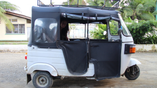 Illustration for article titled Bajaj RE GDI (Tuk Tuk): The Jalopnik Classic Review